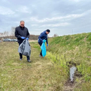 Prezydent i RdR wzięli się za sprzątanie Wymysłówka