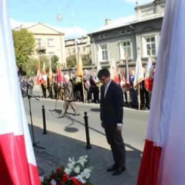Odsłonięcie tablicy poświęconej żołnierzom KWP