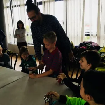 Warsztaty z budowy instrumentów w MDK