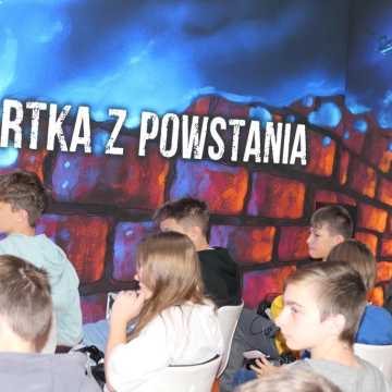 Innowacyjna lekcja historii w szkole w Strzałkowie