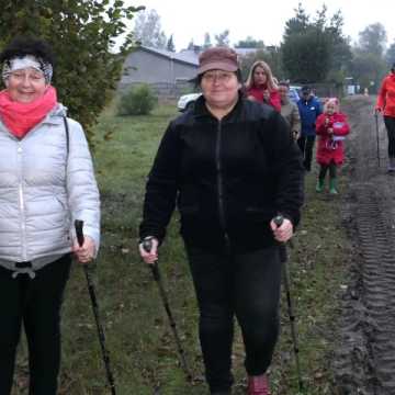 Spacery Nordic Walking zintegrowały mieszkańców południowo-zachodniej części gminy Radomsko