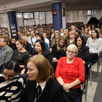 Dzień Pracownika Socjalnego w MOPS Radomsko. Podziękowania i wyróżnienia