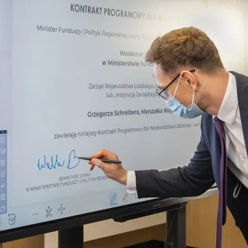 Rozpoczyna się dzielenie pieniędzy UE dla woj. łódzkiego