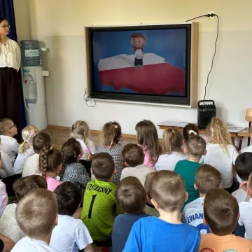 Dzieci uczą się patriotyzmu – „Tydzień Patriotyczny” w przedszkolu nr 9