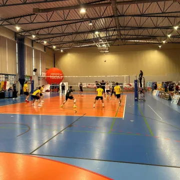 Zacięta walka w Radomsku. METPRIM Volley pokonuje Resursę Łódź po tie-breaku