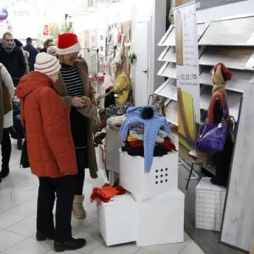 Targi rękodzieła z Mikołajem