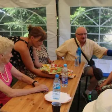 Piknik integracyjny dzieci i seniorów RUTW SAN