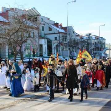 Orszak Trzech Króli 2017 na ulicach Radomska