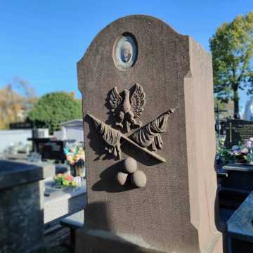 Zostań społecznym opiekunem grobu. Urząd Miasta w Radomsku przypomina o projekcie „Byli, odeszli, zostawili…”