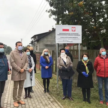 Drogi w Kruszynie i Niwie Goszczowskiej oddane do użytku