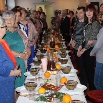 Wigilijne wieczerze seniorów z Radomska