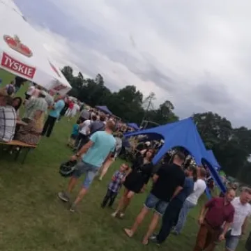 Miodowa impreza w Gomunicach