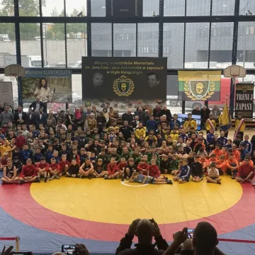 Zapaśnicy na podium