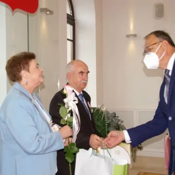 Złoci Małżonkowie uhonorowani medalami