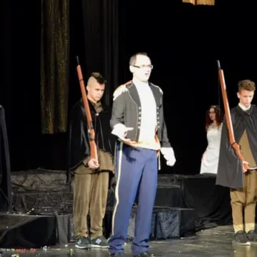 Teatr Żródło z widowiskiem „Niepodległa