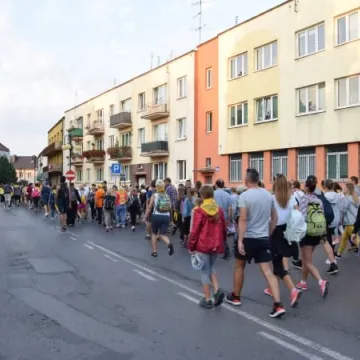 Wierni z Radomska wyruszyli na Jasną Górę