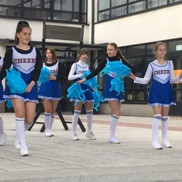 Pochód ulicami miasta - VII Radomszczańskie Dni Autyzmu