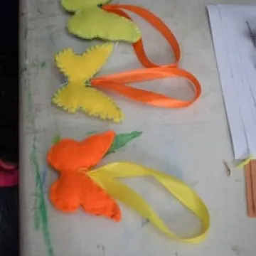 Filcowe przywieszki – wakacyjne warsztaty w MDK