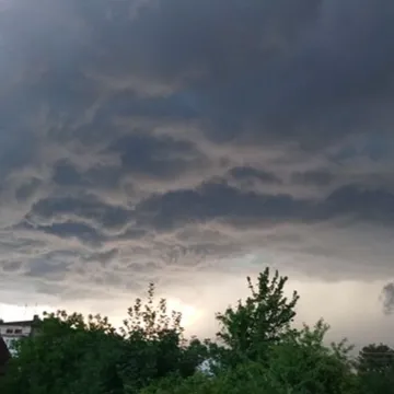 Oberwanie chmury nad Radomskiem