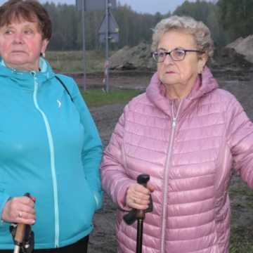 Spacery Nordic Walking zintegrowały mieszkańców południowo-zachodniej części gminy Radomsko