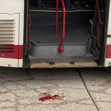 Wypadek szkolnego autokaru, wielu rannych uczniów. Na szczęście to tylko ćwiczenia