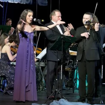  Żeńska Orkiestra Salonowa dla babci i dziadka