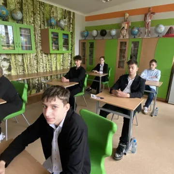 Ósmoklasiści z PSP nr 8 stawiają czoła egzaminowi z matematyki