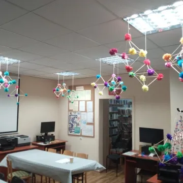 Pisanki i pająki ludowe ożywiły tradycję w Gidlach