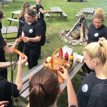 Manewry klas mundurowych z 