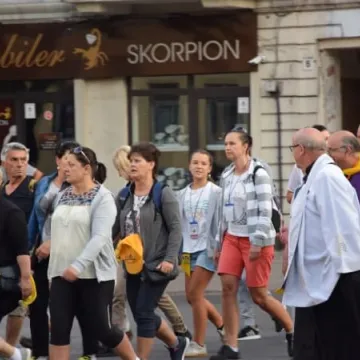 Wierni z Radomska wyruszyli na Jasną Górę