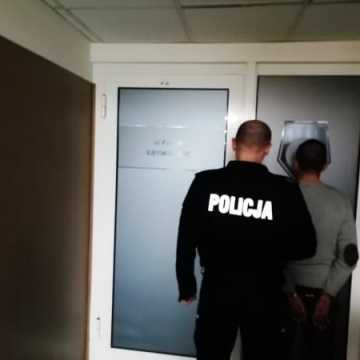 Podejrzani o rozbój w centrum Radomska trafili do aresztu 