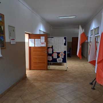 Wybory i referendum w Radomsku bez zakłóceń. Incydent w szpitalu