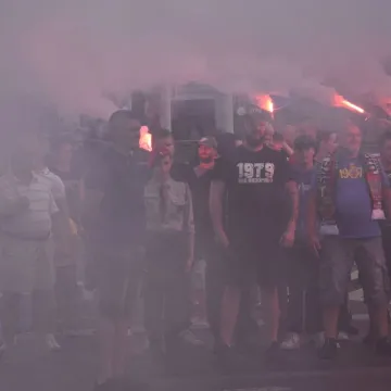 Pamiętają o bohaterach. Kibice RKS Radomsko uczcili godzinę „W”