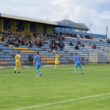 RKS Radomsko przegrywa z Omegą Kleszczów