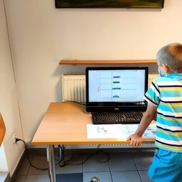 Dzieci uczą się programowania Scratch