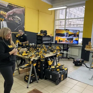 Akademia DeWalt w „Mechaniku”. Prestiżowy program tylko dla 10 szkół w kraju