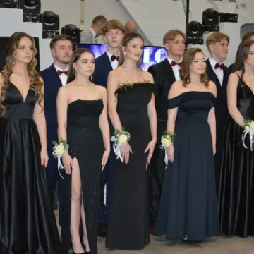 Studniówkowy bal maturalny I LO w Radomsku