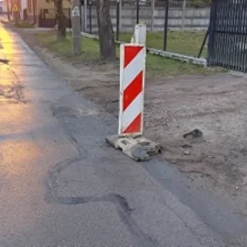 Przejazd przez ul. Zgoda w Radomsku to istny tor przeszkód