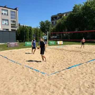 Plażowy sprawdzian młodych siatkarzy z Radomska
