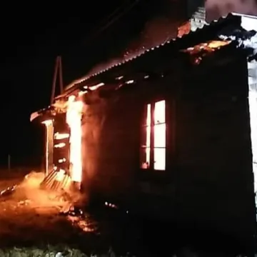 Pożar pustostanu w gminie Wielgomłyny