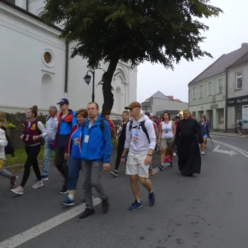 Pielgrzymi z Radomska wyruszyli na Jasną Górę