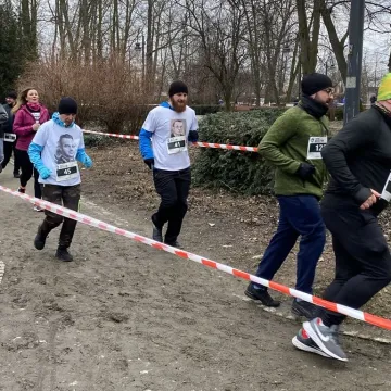 [WIDEO] Radomsko uczciło Żołnierzy Wyklętych biegiem Tropem Wilczym