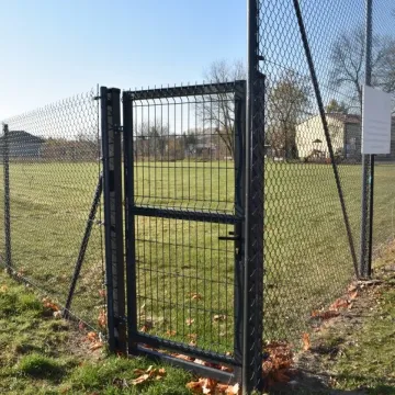 Nowe ogrodzenie przy świetlicy wiejskiej w Barczkowicach