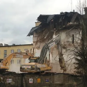 Najstarsza część starego szpitala w gruzach