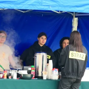 Strażacki piknik rodzinny w Dąbrówce zintegrował mieszkańców