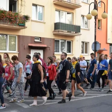 Wierni z Radomska wyruszyli na Jasną Górę