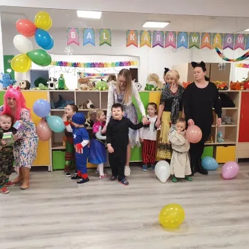 To ich pierwszy taki bal...