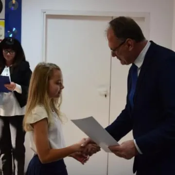 Najzdolniejsi uczniowie otrzymali stypendia prezydenta