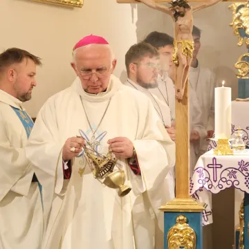 Freski, ołtarze i obrazy w nowej odsłonie. Kościół w Strzałkowie po renowacji