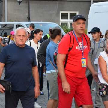 Podróż wiary. Pielgrzymi z Radomska w drodze na Jasną Górę